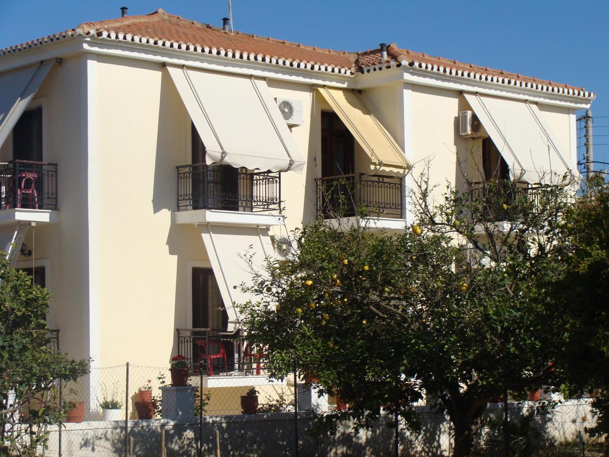 Hotel Aris